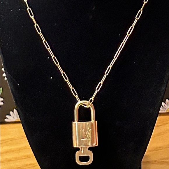 Louis Vuitton #306 Gold-tone LV Padlock Pendant Necklace on 20” Paperclip Chain - Picture 5 of 9